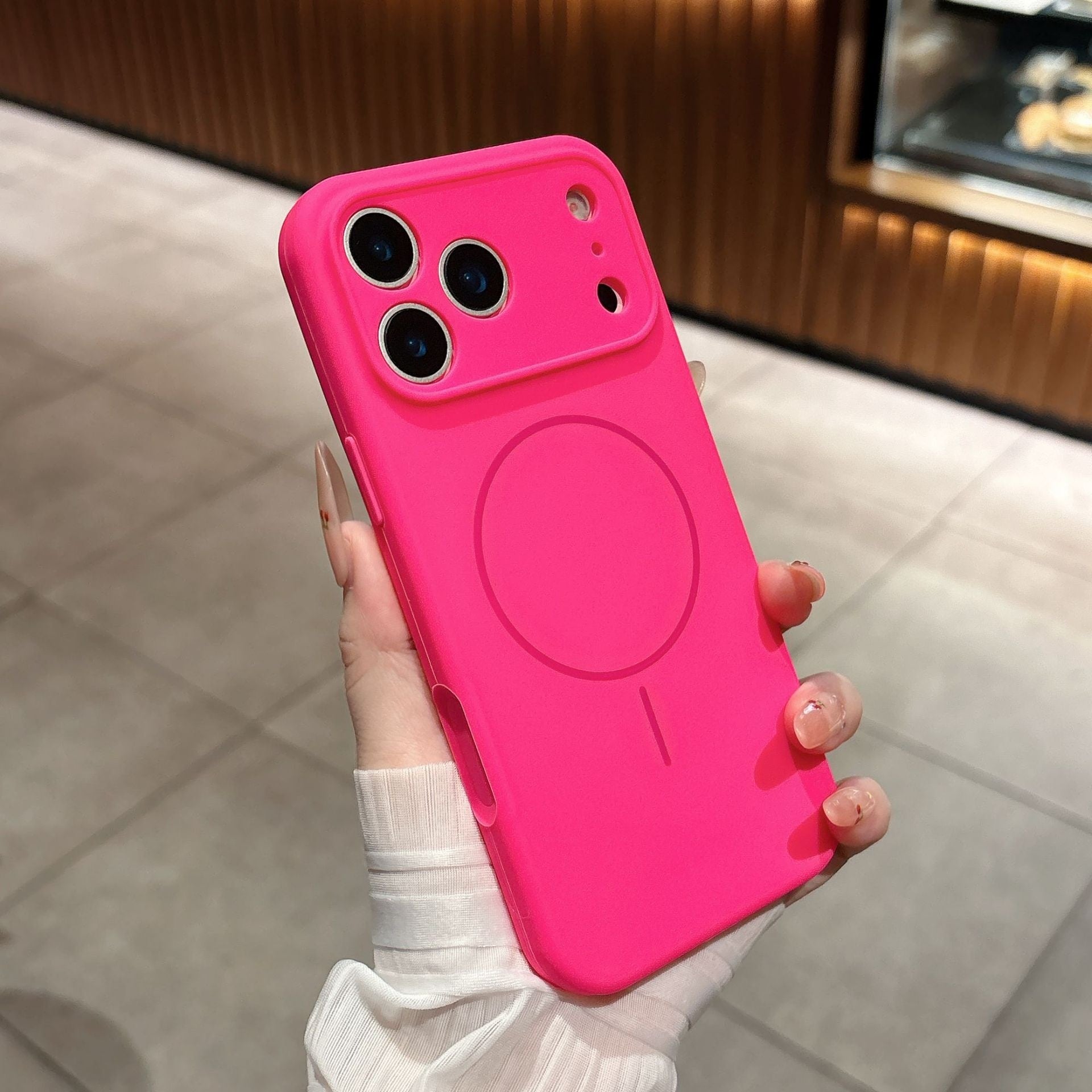 Applicable To 17 Fine Circle Magnetic Phone Case Liquid Silicone - NeoTech
