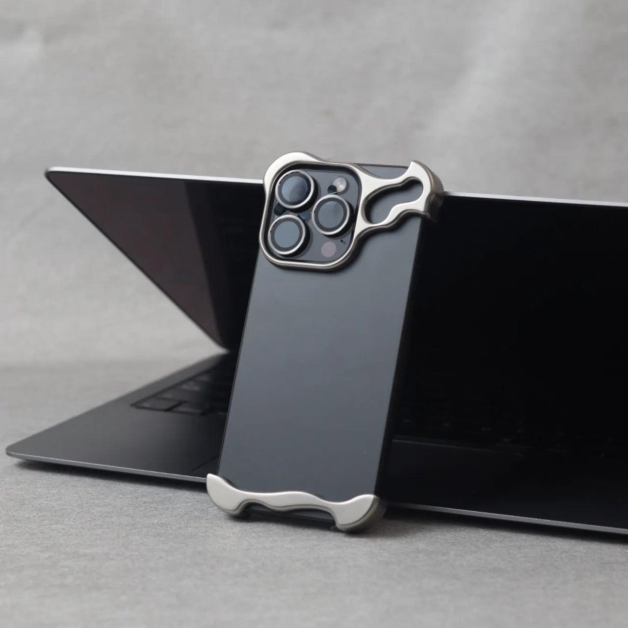 Zinc Alloy Suitable For 15romax Phone Cases - NeoTech