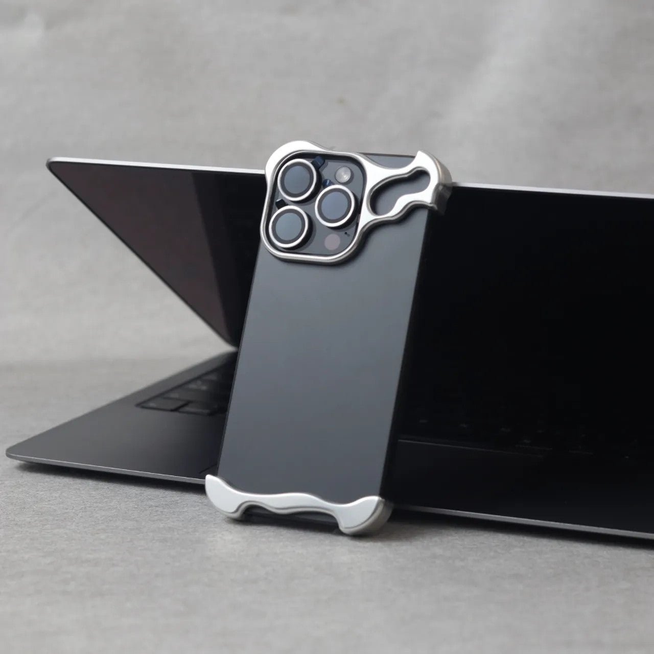 Zinc Alloy Suitable For 15romax Phone Cases - NeoTech